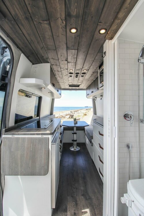 Van-life-Logan-7-2019-04-scaled.jpg